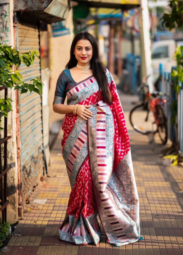 Silk Woven Saree With Zari Woven Design - Image 6