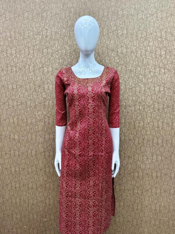 Bandini Print Kurti with handwork - Image 6