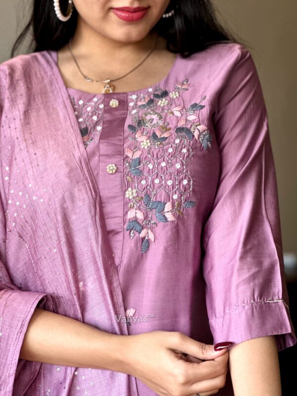 Beautiful roman silk kurta - 3106 - Image 5