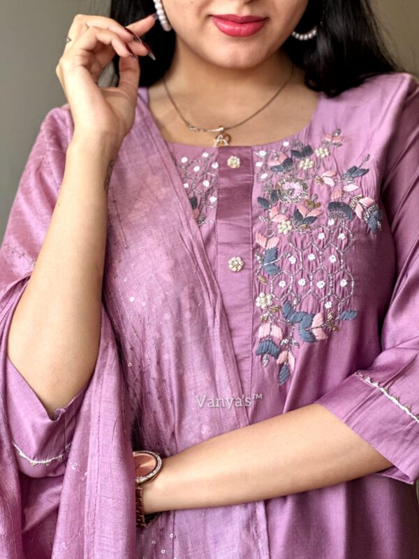 Beautiful roman silk kurta - 3106 - Image 10