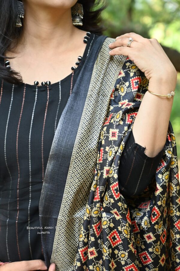 zari silk south handloom kurta - Image 2