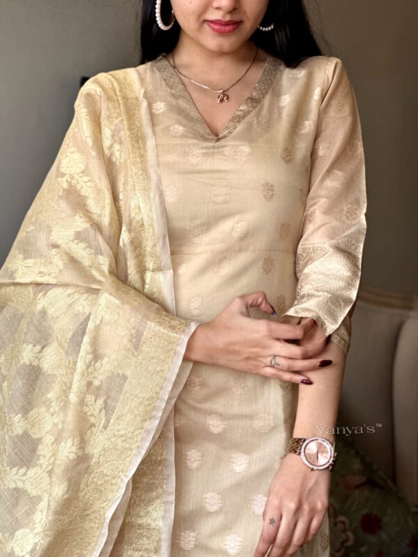 Banarsi silk jacquard self zari thread banarsi suit - Image 9