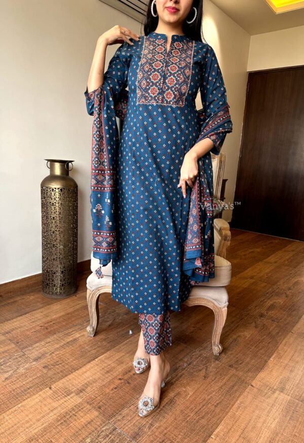 Kurta in Premium cotton in patol print - Image 2